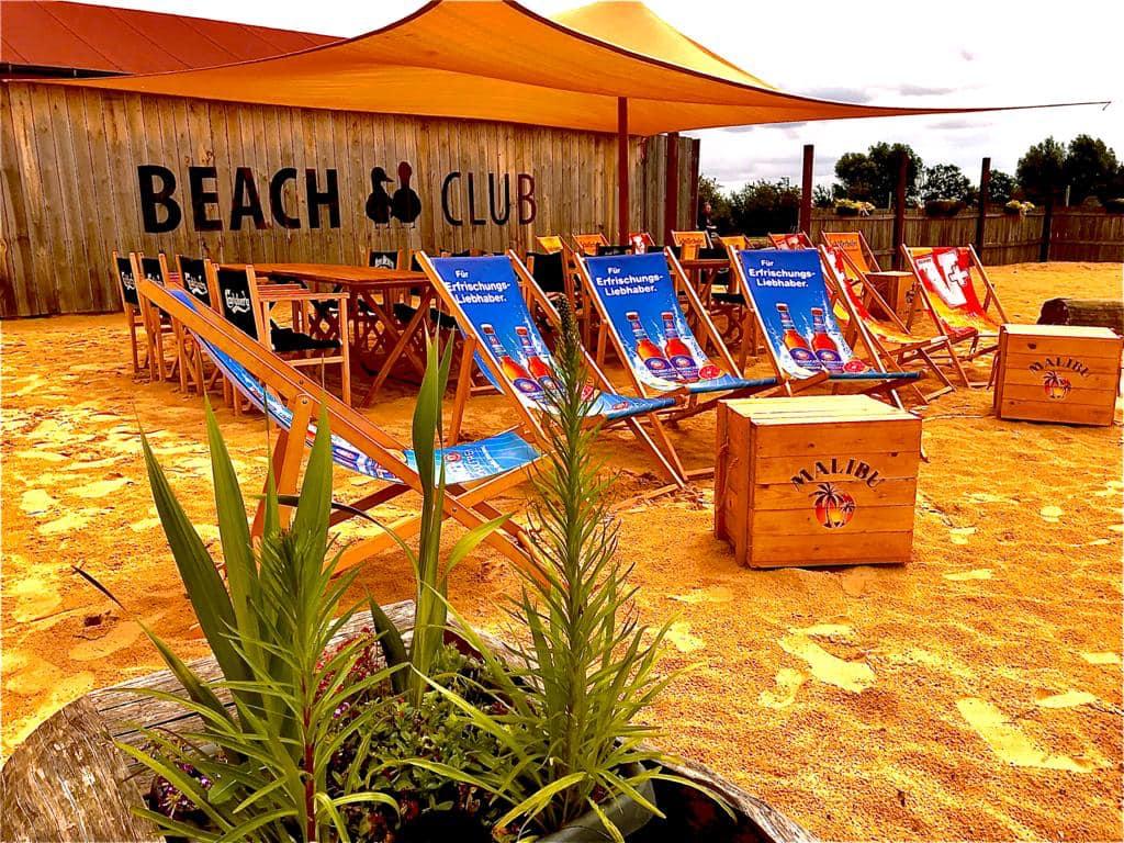 Beach-club Sonnenstühle